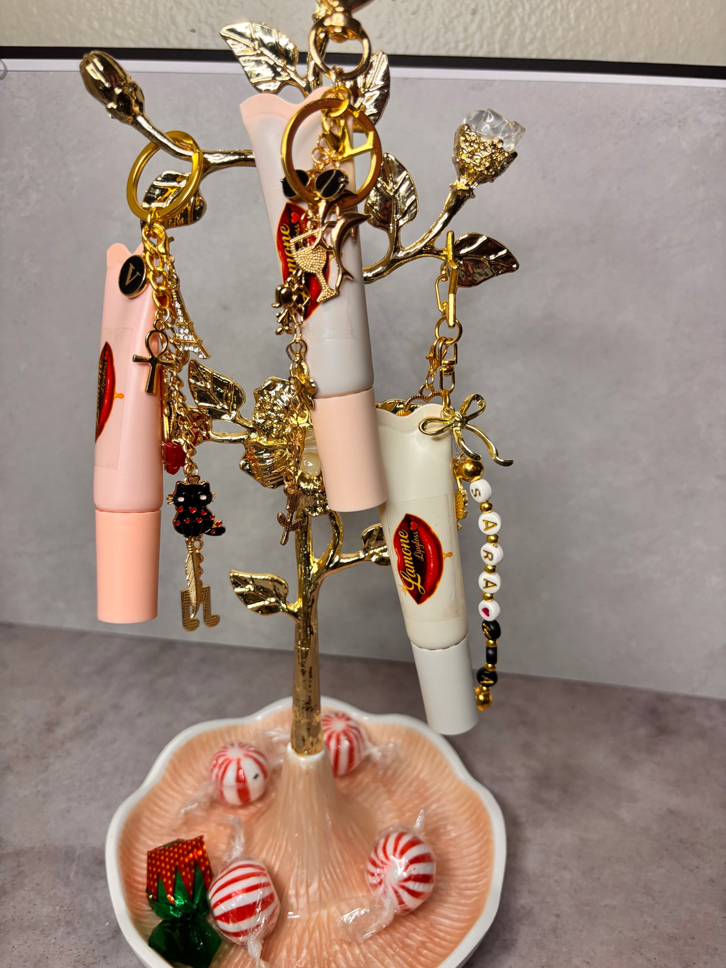 Lipgloss with personalized keychains